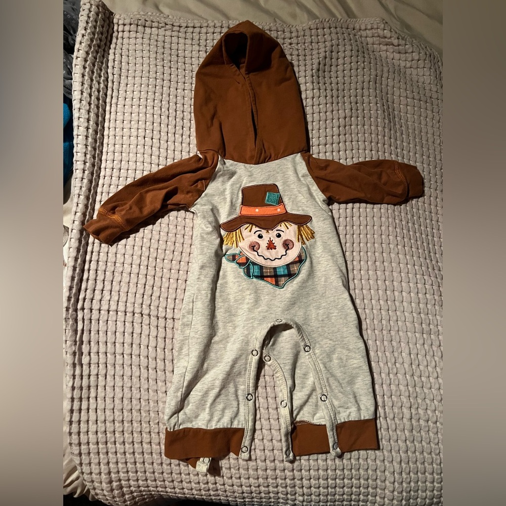 Marie Nicole scarecrow outfit